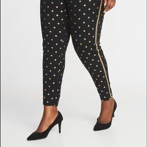 BNWOT Old Navy Gold/Black Polkadot Pixie Ankle Pants size 24